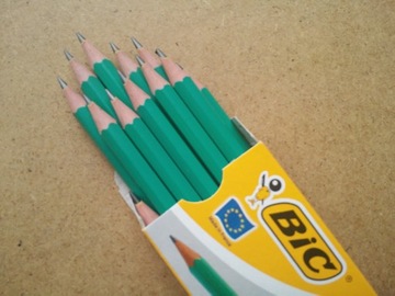 Карандаш Bic небьющийся гибкий зеленый HB