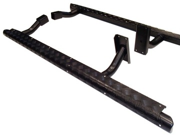 PROGI BOCZNE TOYOTA LAND CRUISER 100 4UP METALOWE