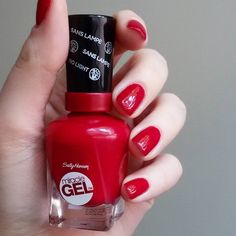 Гель-лак для ногтей Sally Hansen Miracle Rhapsody Red 680