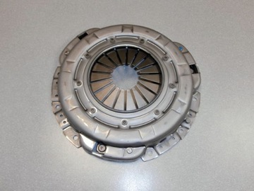 ДАВЛЕНИЕ СЦЕПЛЕНИЯ KIA K2500 HYUNDAI H1 H-100 H-200 41300-4A000