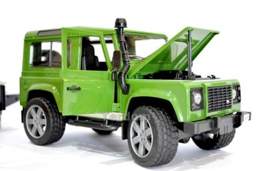 BRUDER 02592 Land Rover с прицепом для перевозки лошадей + фигурка лошади