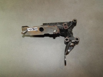 Audi a7 4g кронштейн кронштейн 059103390e фото №1