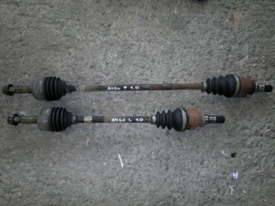 Toyota aygo c1 107 06-12 1,0 vvt приводной вал левая короткий фото №1