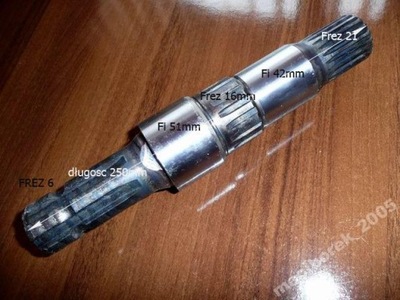 Wałek odbioru mocy John Deere 3650 2440 T30803