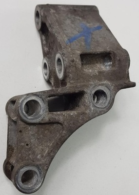 Кронштейн двигателя mercedes w211 4matic a1122230340 фото №1