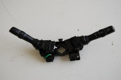 Рычаг переключатели поворотники lexus ct200h 2013 фото №1