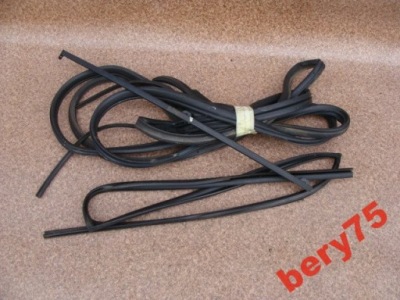 Subaru outback 10r прокладка дверь задняя правый фото №1