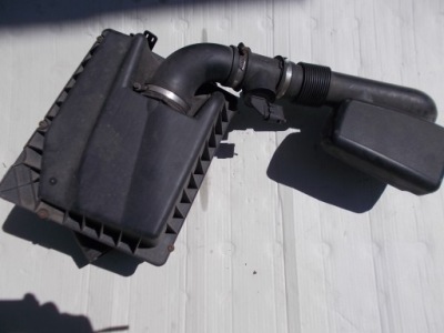 Opel zafira b 1.6 16v корпус фільтра повітря фото №1