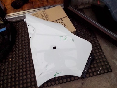 Крила правий перед renault trafic iii vivaro 14- фото №1