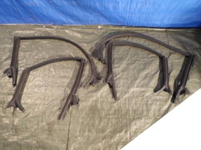 Audi s7 прокладка двері правий перед 4g8845354 фото №1