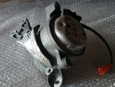 AUDI A8 S8 D4 2.0 TFSI ПОДУШКА КОРОБКИ 4H0399152A 