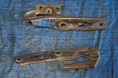 Audi a4 b7 петля капот правый ly7w фото №1