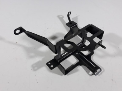 Volvo xc60 16r кронштейн аккумулятор кнопка старт/стоп фото №1