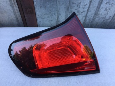 Citroen c3 ii ліва лампа задня w кришка 2010-2014 фото №1