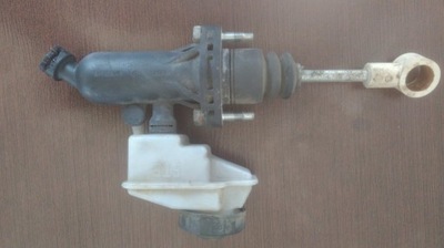 Помпа зчеплення volvo fh 100 zł netto фото №1