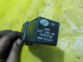 RELAY OPEL WITH 13500587 - milautoparts-fr.ukrlive.com