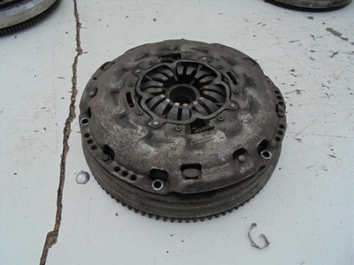 Сцепление двухмассовый toyota avensis t27 2.0 d4d фото №1