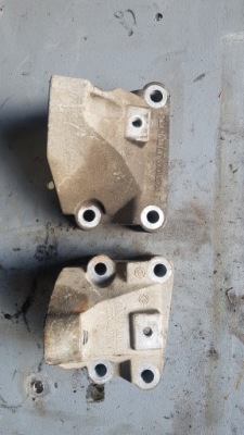 Кронштейн кронштейн двигуна mascot mascott 04-10r 3.0 dx фото №1