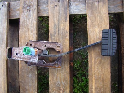 Mitsubishi outlander iii педаль зчеплення фото №1