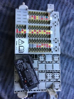 Коробка панель предохранителей реле scania r фото №1