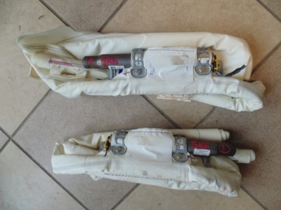 Шторка безопасности правая vw golf vi 5k0. фото №1