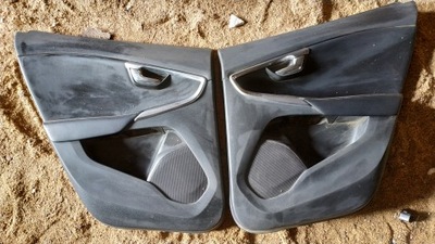 Volvo v40 ii обшивка оббивка двері задня задніх фото №1