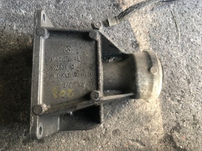 Bmw e60 e90 3.0i опора полуось 7527386 фото №1