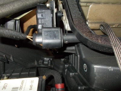 AUDI A6 C5 2.5tdi CZUJNIK TEMPERATURY KLIMY