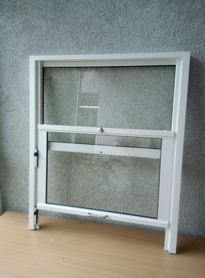 Okno podnoszone kasowe przesuwne w pionie 600 x800