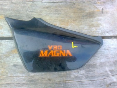 Honda Magna VF 500 Boczek 1984r