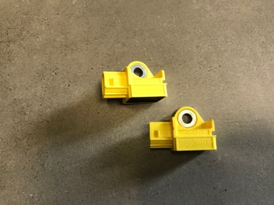 Suzuki sx4 s-cross датчик удару 38930-61m20 фото №1