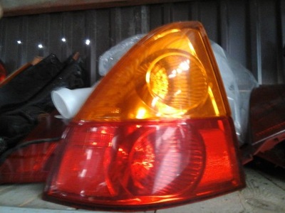 Suzuki liana sedan лампа ліва задня фото №1