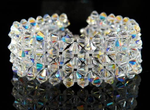 Широкий свадебный браслет с кристаллами SWAROVSKI.