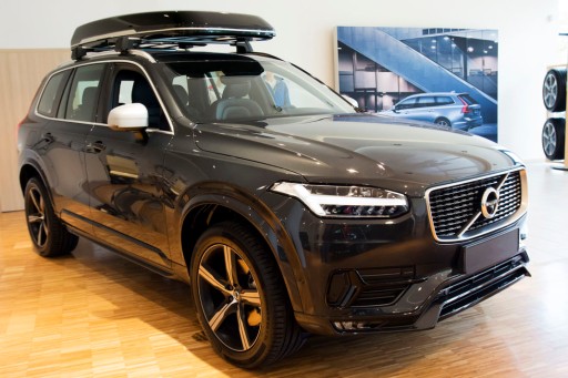 VOLVO XC90 Накладка заднего бампера Карбон + сталь