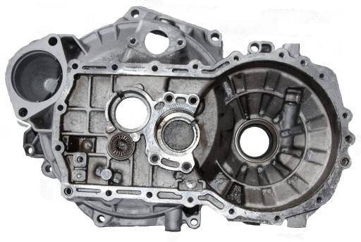 КОРПУС СЦЕПЛЕНИЯ КОРОБКИ ПЕРЕДАЧ VW AUDI 021301107D