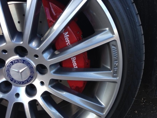 Наклейка на передний суппорт Mercedes W217 W222 AMG