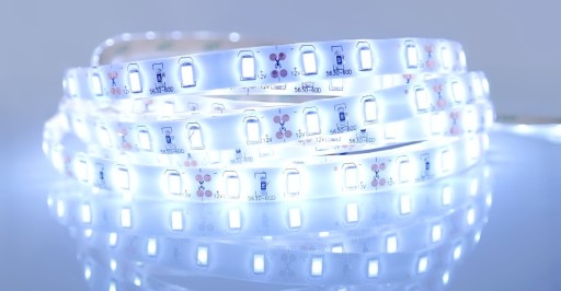 Oświetlenie 300 LED wodoodporne 5630 ZIMNA 25m
