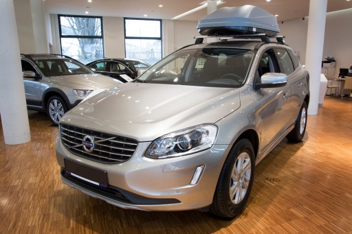 VOLVO XC60 5D КРЫШКА БАМПЕРА FL2013-2017