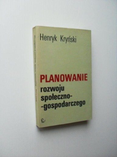 PLANOWANIE ROZWÓJ SPOŁECZNO GOSPODARCZY/POLITYKA