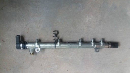MERCEDES W211 2,2 CDI LISTWA WTRYSKOWA 6110700395