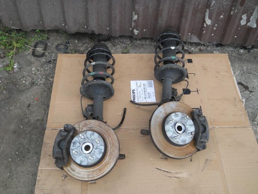 MCPERSON ZWROTNICA AMORTYZATOR P HYUNDAI i20 1.4 B
