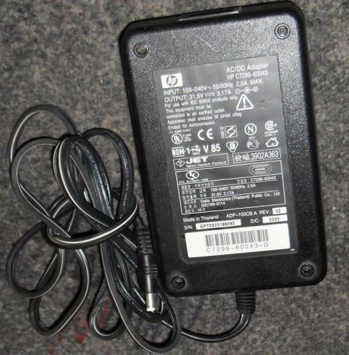 ZASILACZ HP C7296-60043 31,5V 2,5A