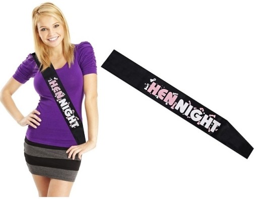 SZARFA NA WIECZÓR PANIEŃSKI HEN NIGHT BANER 150 CM