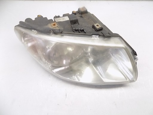 LAMPA PRAWA PRZOD - CHRYSLER VOYAGER IV 04-07 UK