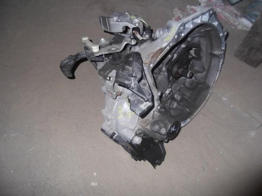 Cjtroen peugeot 208 коробка 1.2 vti 20cr151 - фото