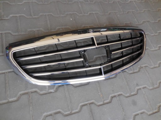 A2058801383 - Mercedes C w205 Grill Dummy Pod Distronic