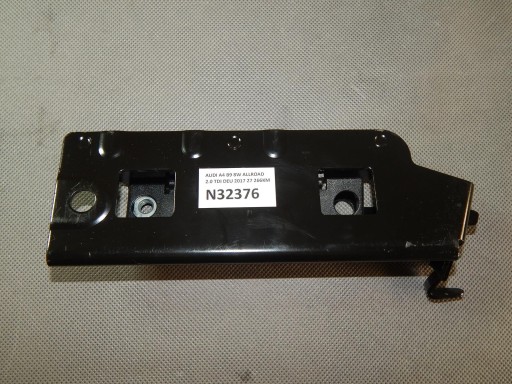 AUDI A4 B9 кронштейн крепление 8W9813981