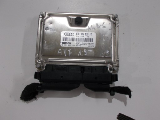 AUDI A4 COMPUTER CONTROL UNIT 0281011138 038906019JT