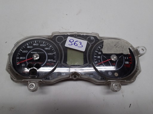 Yamaha X-max счетчик Момо дизайн