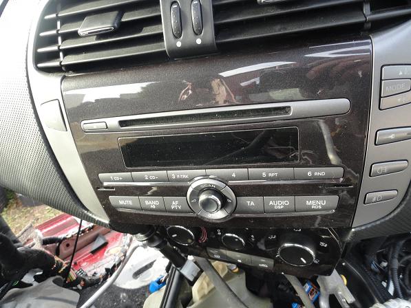 FIAT BRAVO II RADIO CD photo 1 - milautoparts-fr.ukrlive.com